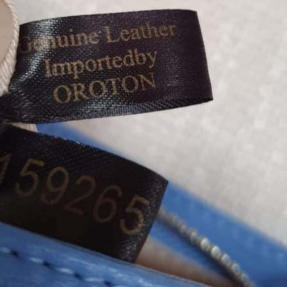 OROTON Bueno Blue Leather Oroton Crossbody Bag NWOT RRP$295 - Picture 13 of 15